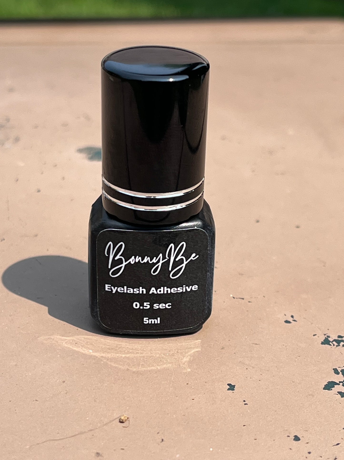 BonnyBe Adhesive